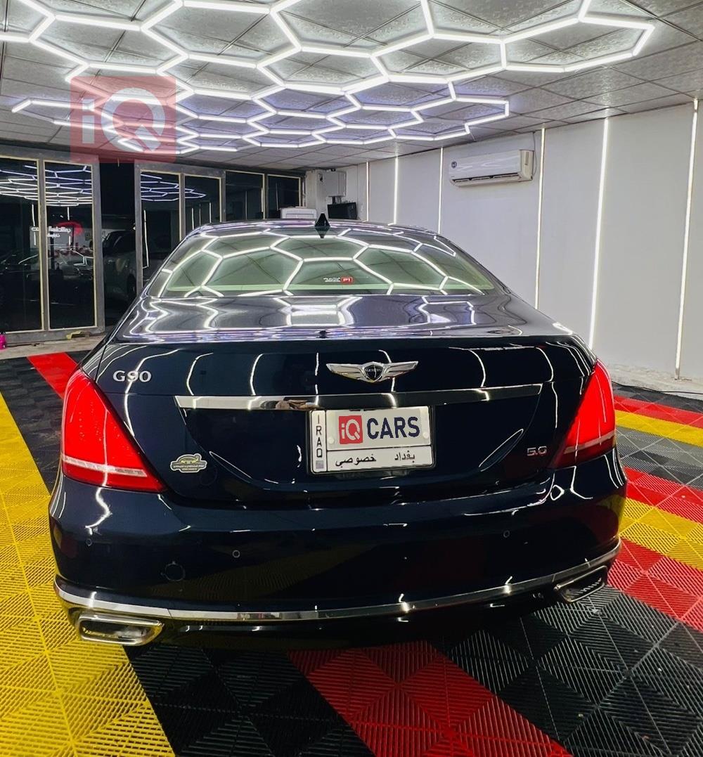Genesis G90